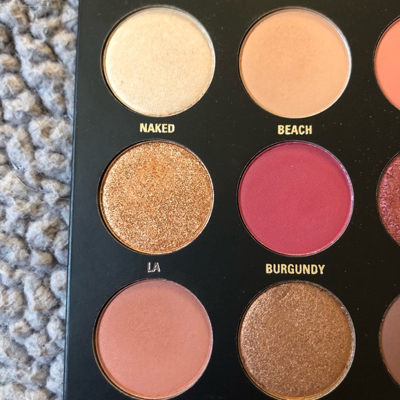 Kylie Cosmetics: The Burgundy Palette - Picture 4 of 5